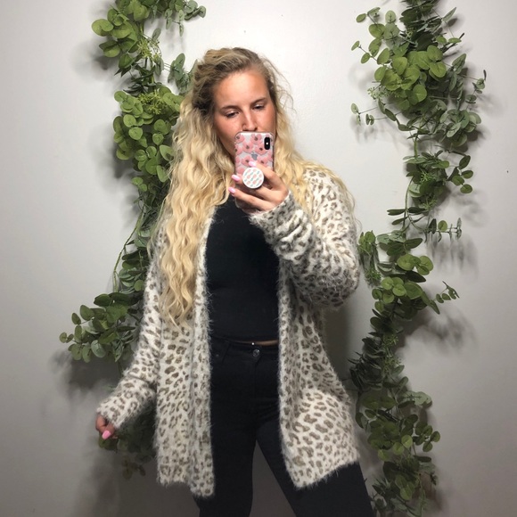 Cynthia Rowley Sweaters - Cynthia Rowley Cardigan XL